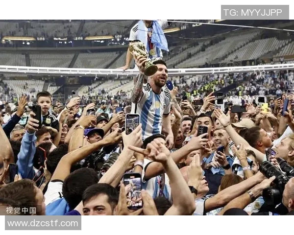 因为迭戈爱上足球明星而展开的激情与梦想之旅